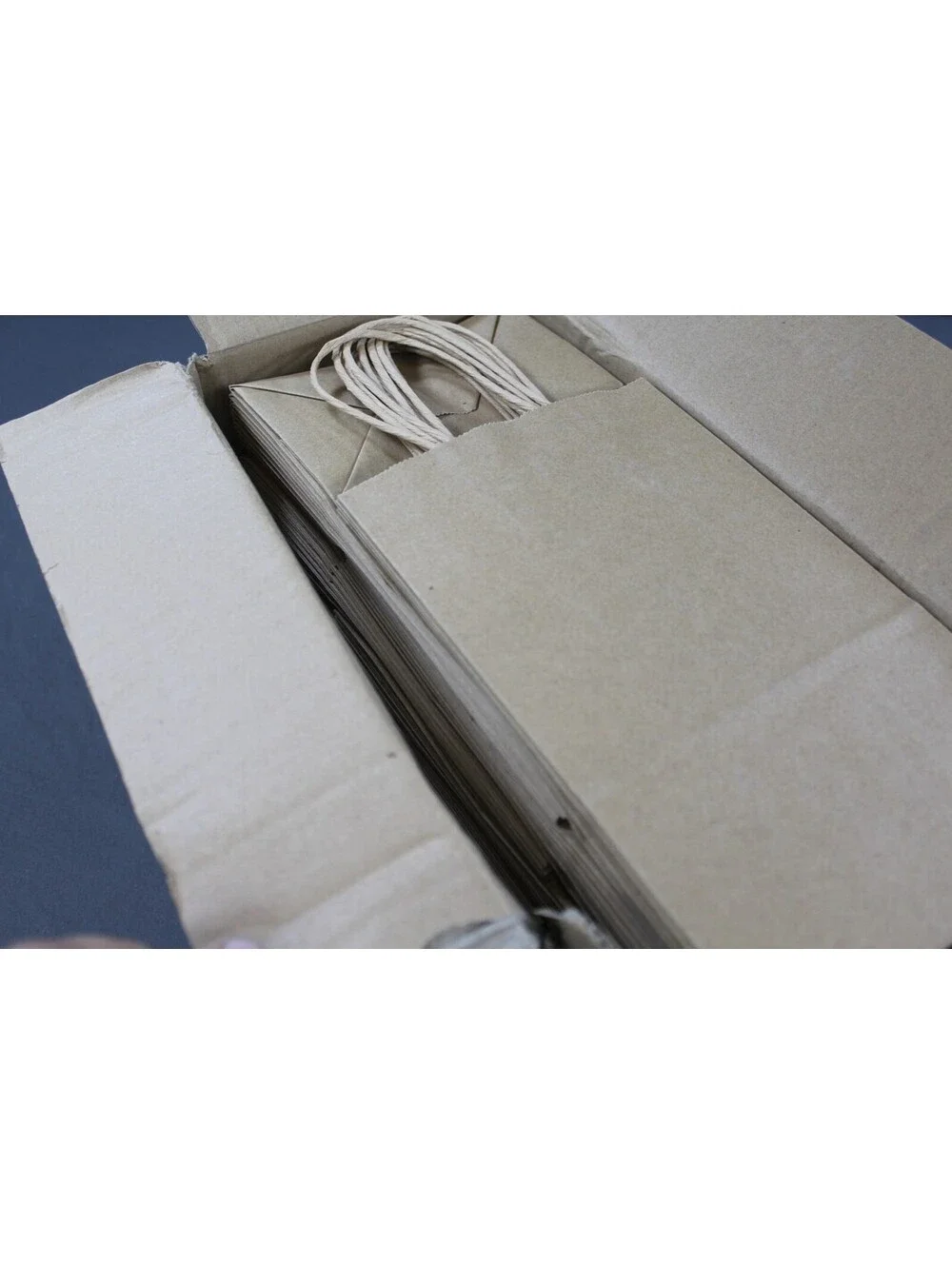 100ct Kraft Paper Gift Bags with Handles 5.25x3.25x7 Inches